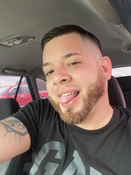 Nacktes geleaktes OnlyFans-Foto von Nando Santiago