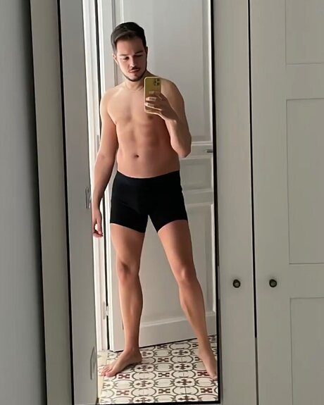 Nacktes geleaktes OnlyFans-Foto von Aleden87