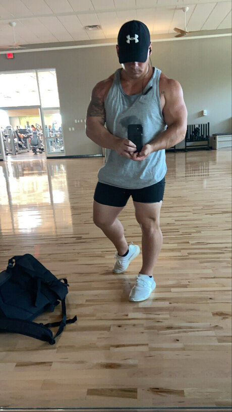 Nacktes geleaktes OnlyFans-Foto von Rocco