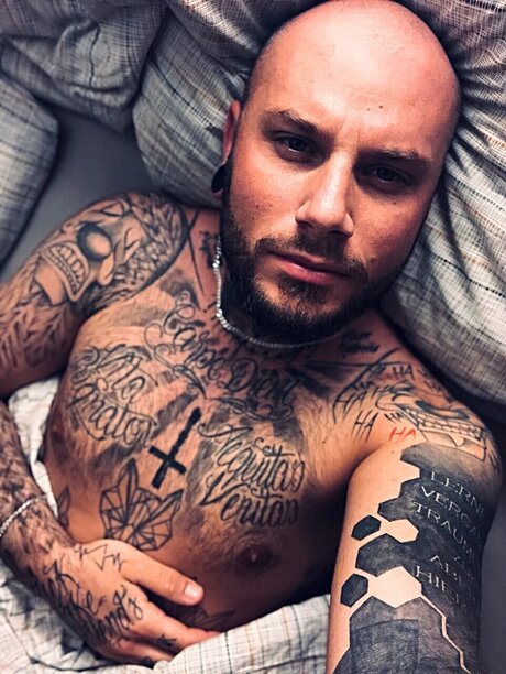 Nacktes geleaktes OnlyFans-Foto von Labomba