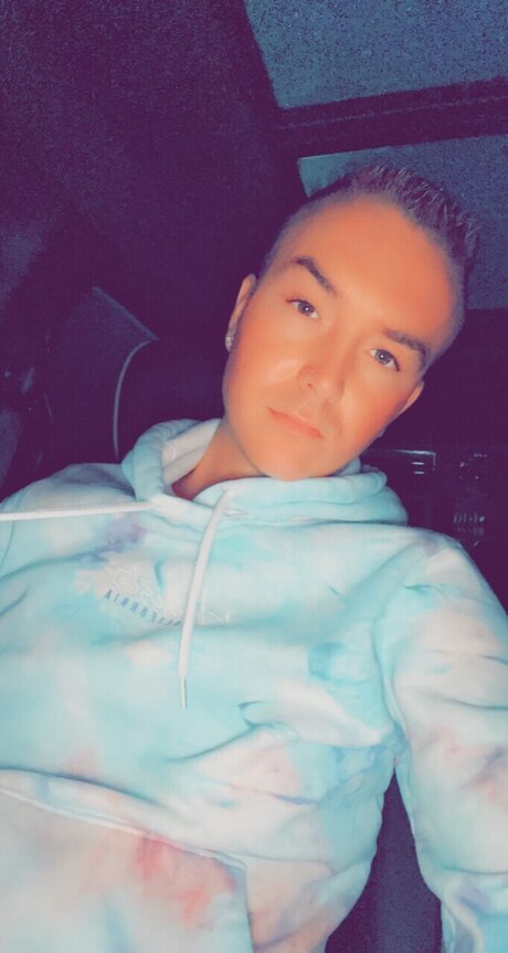 Nacktes geleaktes OnlyFans-Foto von Dill