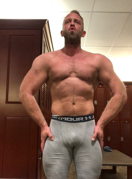 Nacktes geleaktes OnlyFans-Foto von Flex
