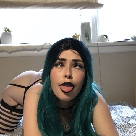 Nacktes geleaktes OnlyFans-Foto von Ellie