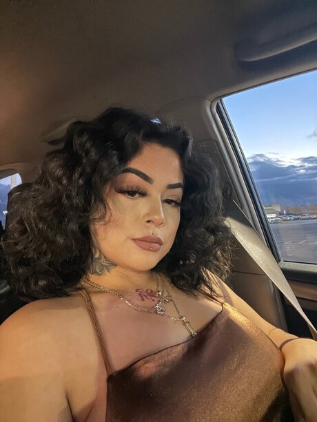 Nacktes geleaktes OnlyFans-Foto von Nidia 