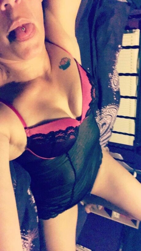 Nacktes geleaktes OnlyFans-Foto von Peachie2020