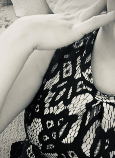 Nacktes geleaktes OnlyFans-Foto von Lilly Lillian Lillllllllly Up To You