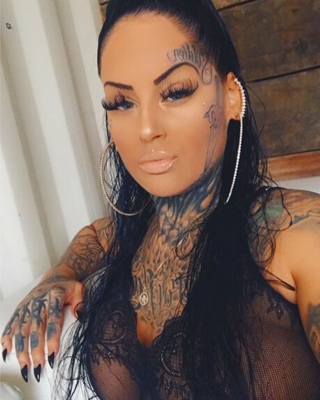 Nacktes geleaktes OnlyFans-Foto von Mmebandssofficial