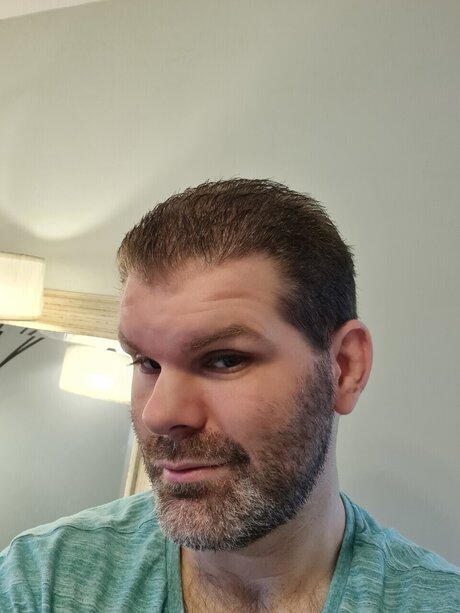 Nacktes geleaktes OnlyFans-Foto von Diesel Dong
