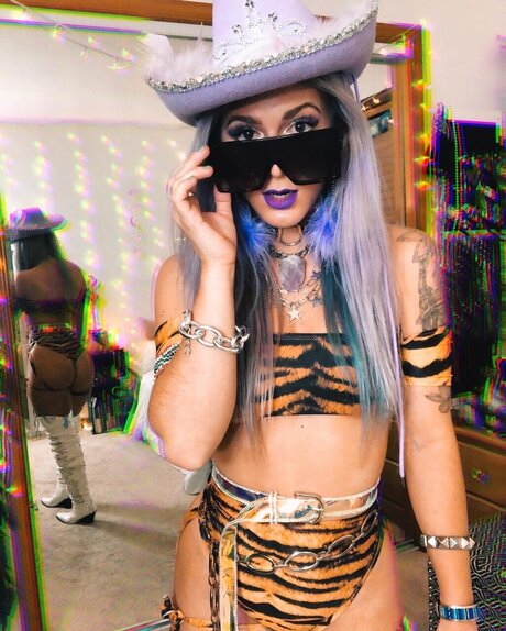 Nacktes geleaktes OnlyFans-Foto von Lady Lana