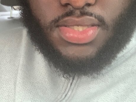 Nacktes geleaktes OnlyFans-Foto von U19232202