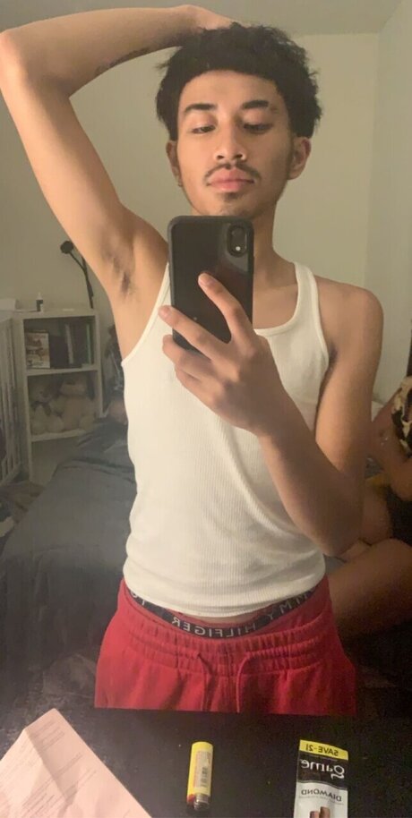 Nacktes geleaktes OnlyFans-Foto von Cherrypoppa