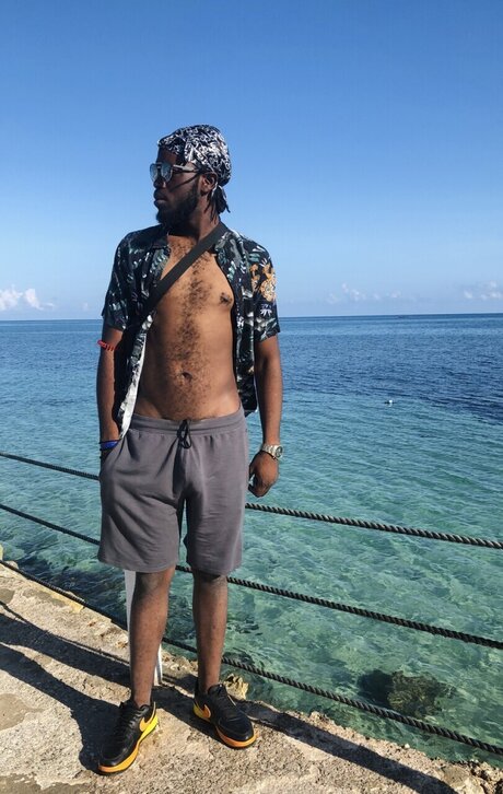 Nacktes geleaktes OnlyFans-Foto von Mike