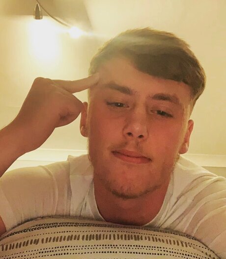 Nacktes geleaktes OnlyFans-Foto von Ga