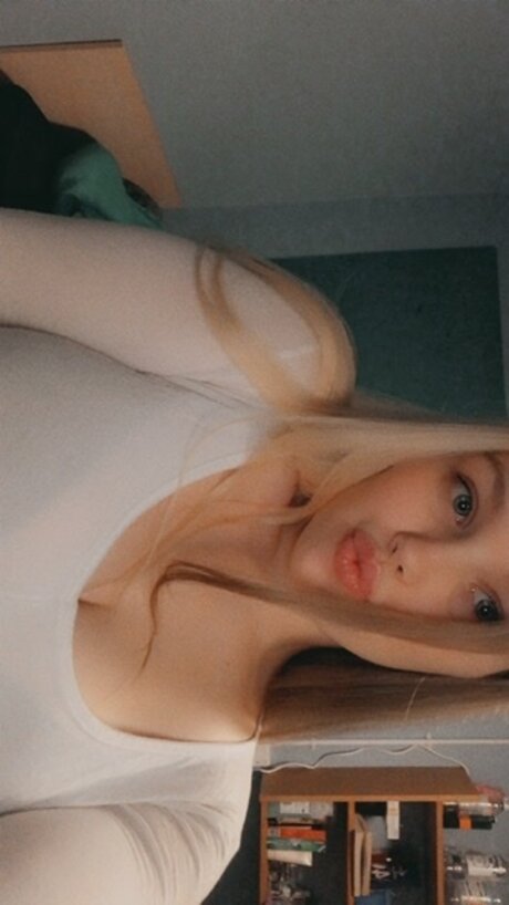 Nacktes geleaktes OnlyFans-Foto von Babyyyy