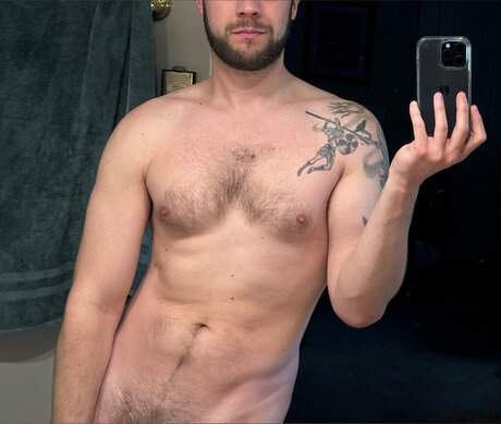 Nacktes geleaktes OnlyFans-Foto von Gsquirrel