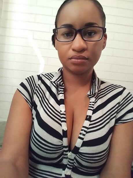 Nacktes geleaktes OnlyFans-Foto von Janell