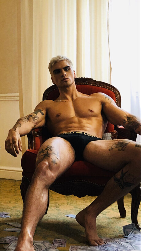 Nacktes geleaktes OnlyFans-Foto von Alexandro