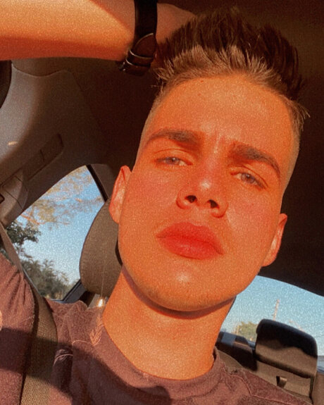 Nacktes geleaktes OnlyFans-Foto von Manu Manu