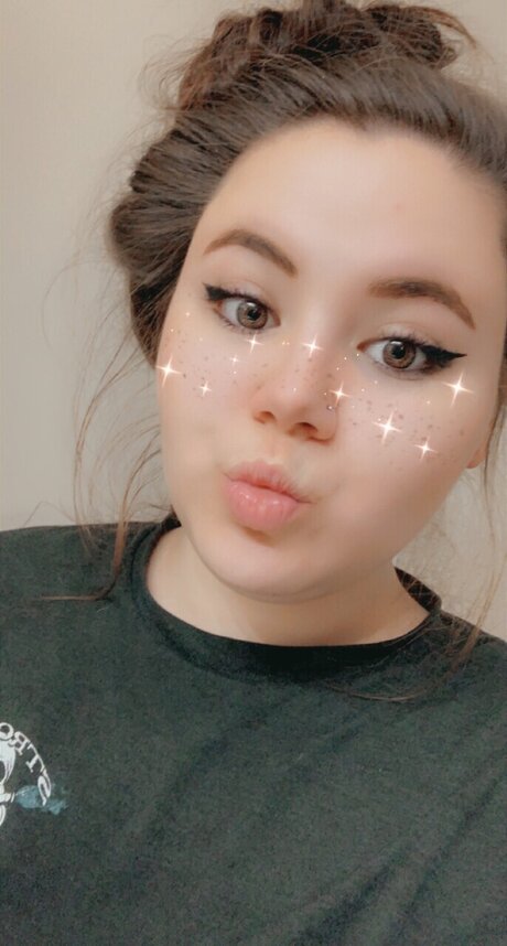 Nacktes geleaktes OnlyFans-Foto von Raighlynn