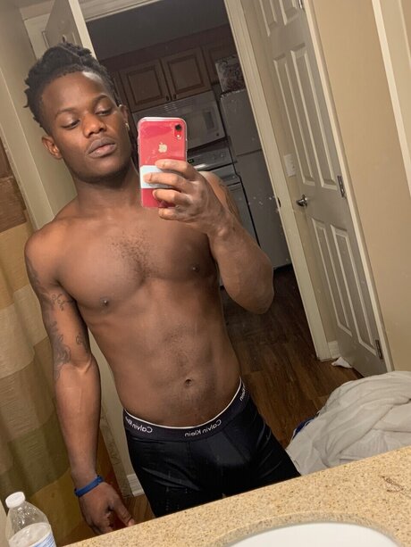 Nacktes geleaktes OnlyFans-Foto von Hurbo