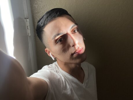 Nacktes geleaktes OnlyFans-Foto von Isaiasaven
