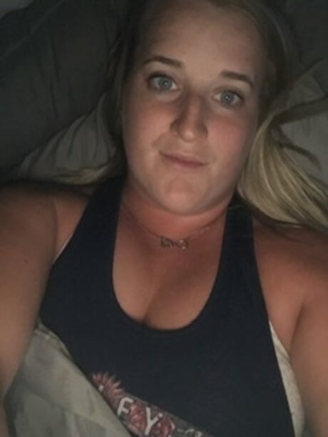 Nacktes geleaktes OnlyFans-Foto von Elysebaby31