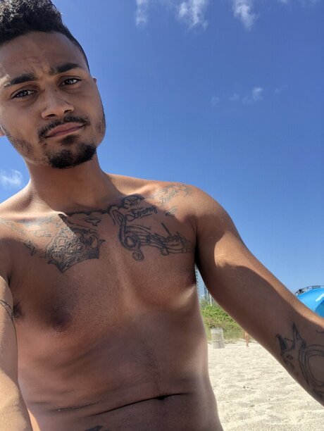 Nacktes geleaktes OnlyFans-Foto von Solomon