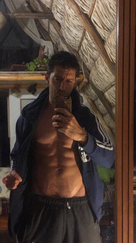 Nacktes geleaktes OnlyFans-Foto von Fede2x2x