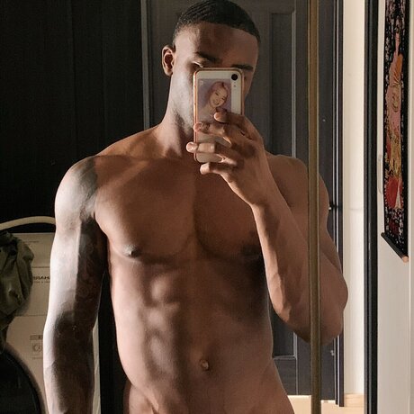 Nacktes geleaktes OnlyFans-Foto von Devon