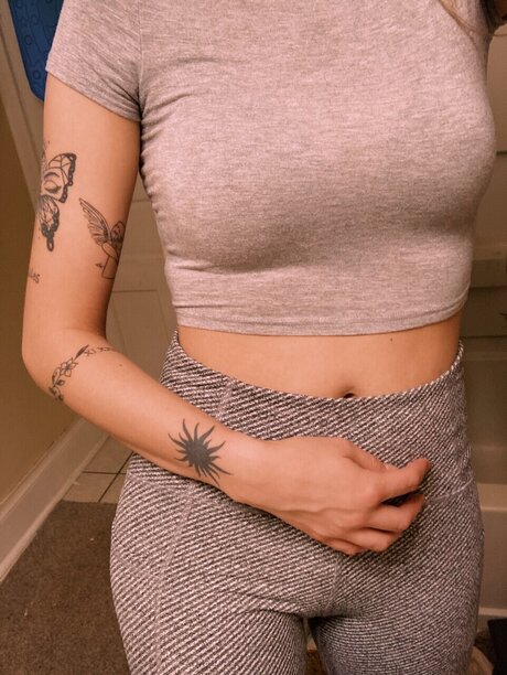 Nacktes geleaktes OnlyFans-Foto von Mercedesluvsu