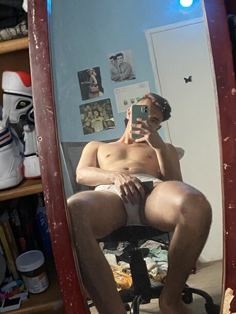 Nacktes geleaktes OnlyFans-Foto von Javiaur