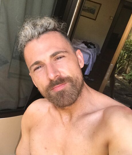 Nacktes geleaktes OnlyFans-Foto von Adamj