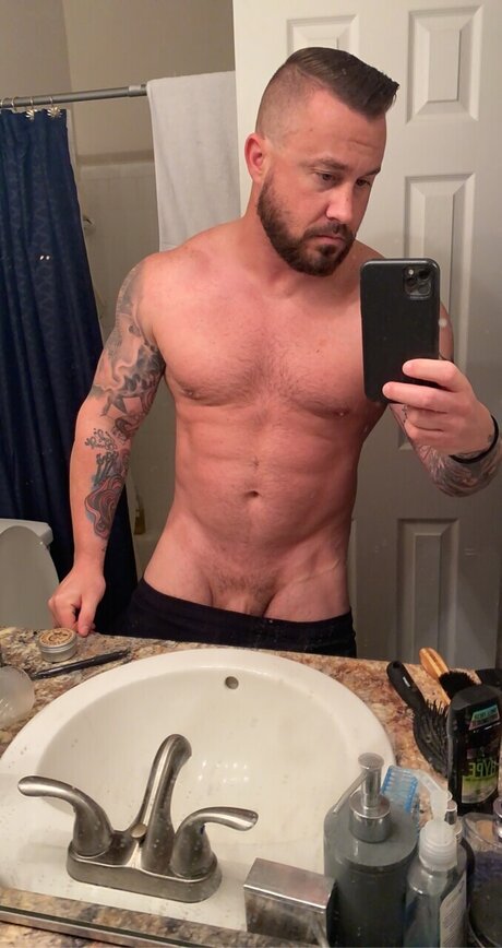 Nacktes geleaktes OnlyFans-Foto von Reid