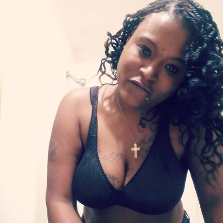 Nacktes geleaktes OnlyFans-Foto von Mazziah Jenay25