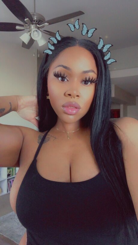 Nacktes geleaktes OnlyFans-Foto von Luna Rose