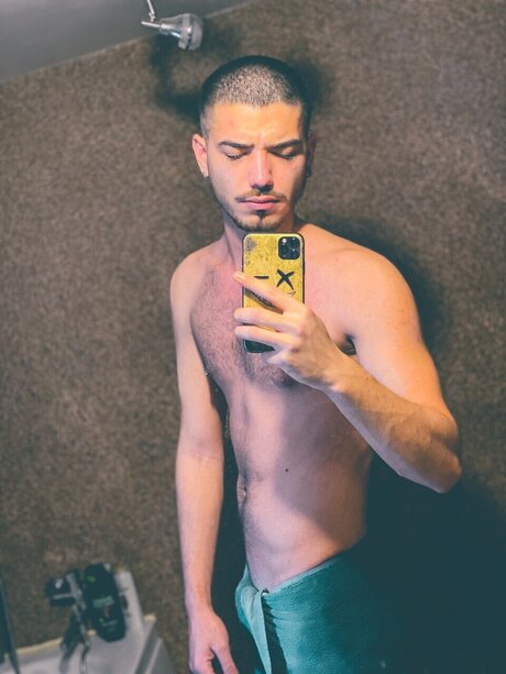Nacktes geleaktes OnlyFans-Foto von Joaquin