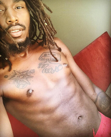 Nacktes geleaktes OnlyFans-Foto von Daniel Atoms