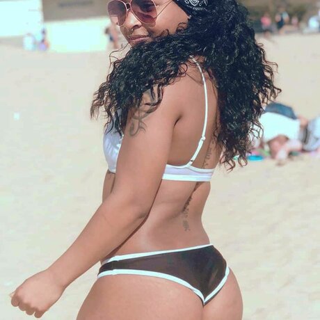 Nacktes geleaktes OnlyFans-Foto von Xxxenah