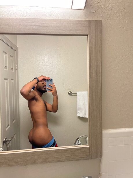 Nacktes geleaktes OnlyFans-Foto von King Reed