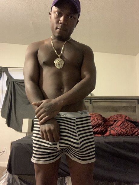 Nacktes geleaktes OnlyFans-Foto von Money