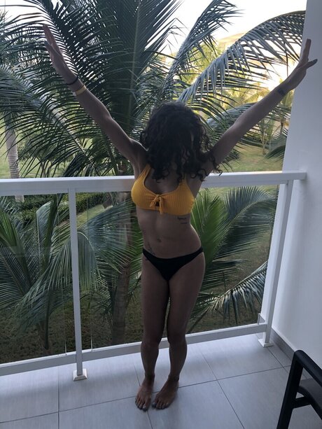 Nacktes geleaktes OnlyFans-Foto von Violet