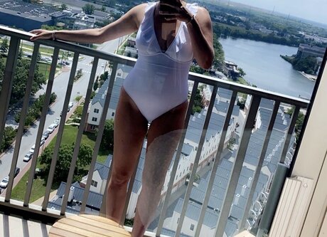 Nacktes geleaktes OnlyFans-Foto von Maeve Golding