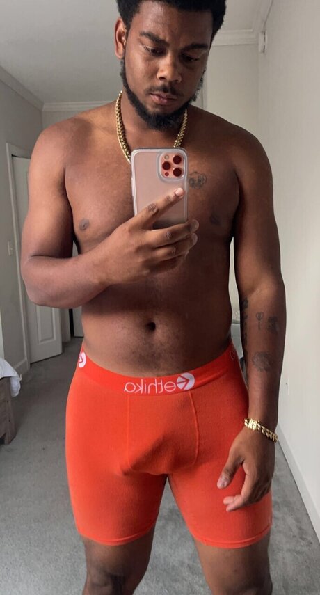 Nacktes geleaktes OnlyFans-Foto von Rockoutzipp