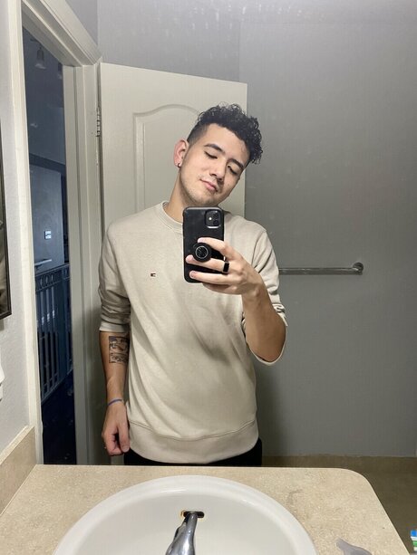 Nacktes geleaktes OnlyFans-Foto von Sebastian
