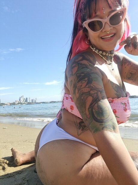 Nacktes geleaktes OnlyFans-Foto von Ppoppy Carzy Tattoo
