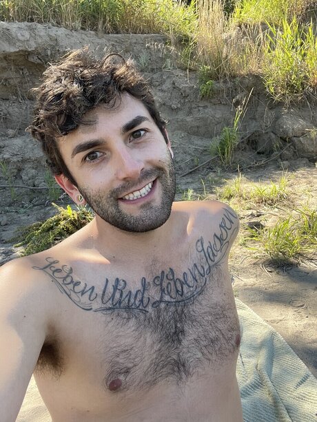 Nacktes geleaktes OnlyFans-Foto von James Kenny