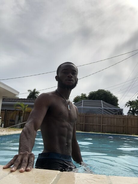 Nacktes geleaktes OnlyFans-Foto von Josh Burke