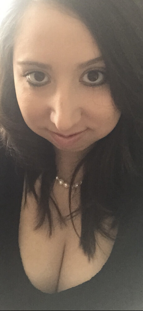 Nacktes geleaktes OnlyFans-Foto von Ashley Lynn