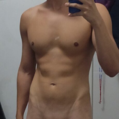 Nacktes geleaktes OnlyFans-Foto von Hunkytwink