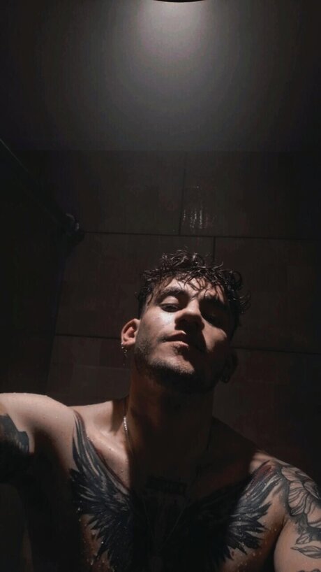 Nacktes geleaktes OnlyFans-Foto von Stiben